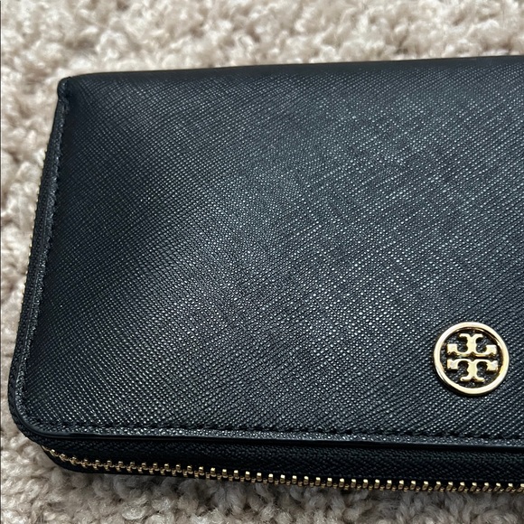 Tory Burch Black Zip-Around Wallet - Picture 2 of 15